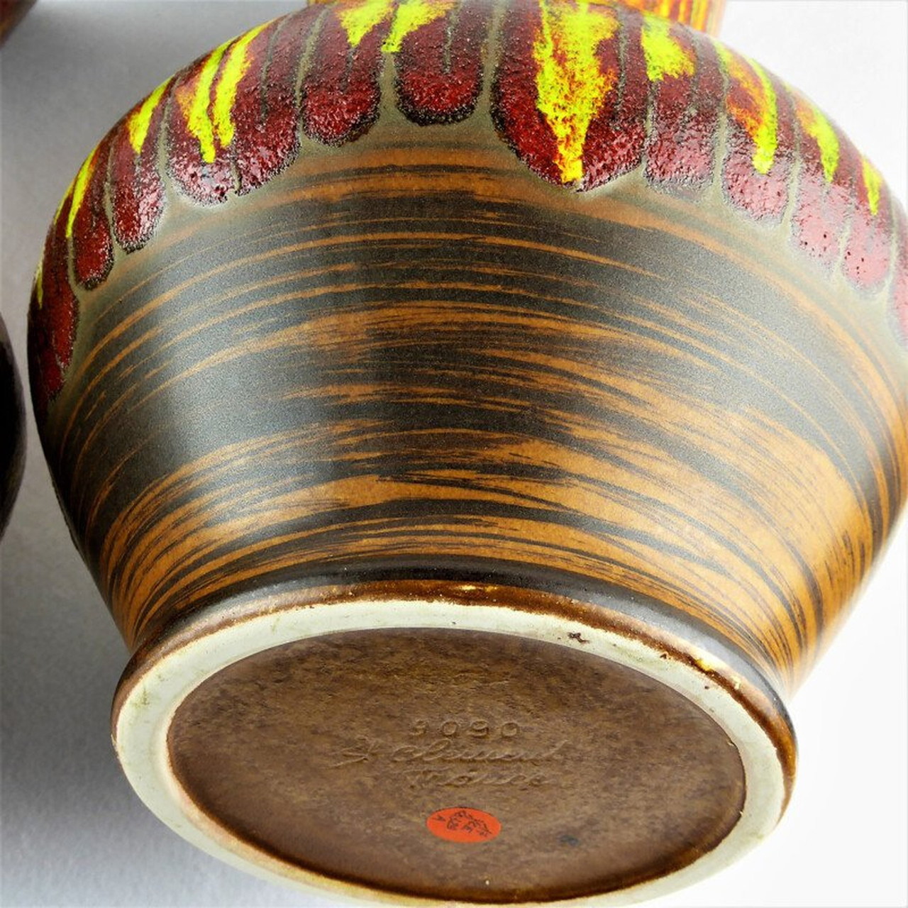 Paire De Vases Vintage En Faïence De St Clément - Jaune Et Vert Rayé