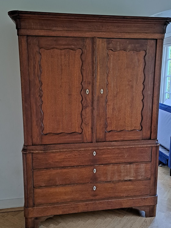 Image 1 of Armoire oberg classique