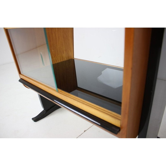 Image 1 of Bar vintage art déco en verre et bois par Jindřich Halabala, Tchécoslovaquie 1930