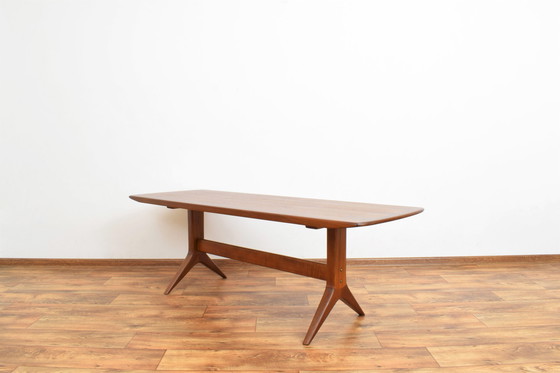 Image 1 of Table basse danoise en teck du milieu du siècle par Johannes Andersen, années 1960.