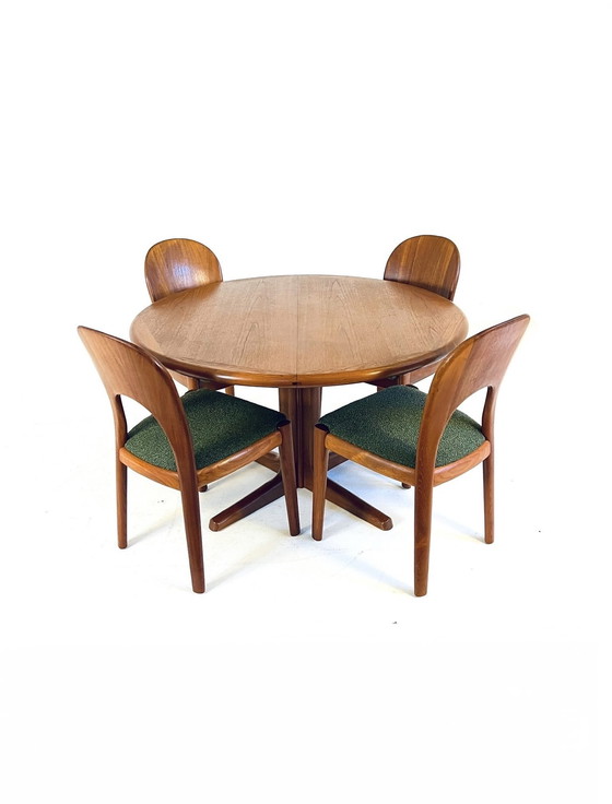 Image 1 of Table à manger danoise extensible Dyrlund '70