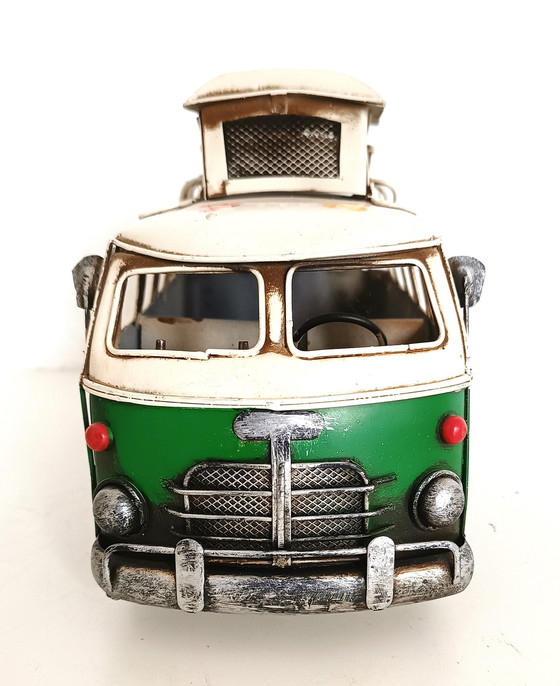 Image 1 of Modèle réduit de Volkswagen Bus