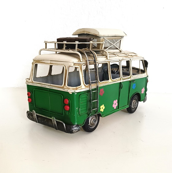Image 1 of Modèle réduit de Volkswagen Bus