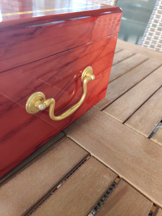 Image 1 of Humidor laqué