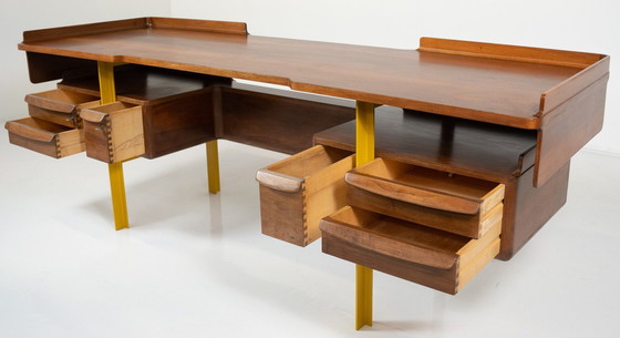 Image 1 of Bureau italien en bois, noyer et métal, Mid Century-Modern, Italie, 1960