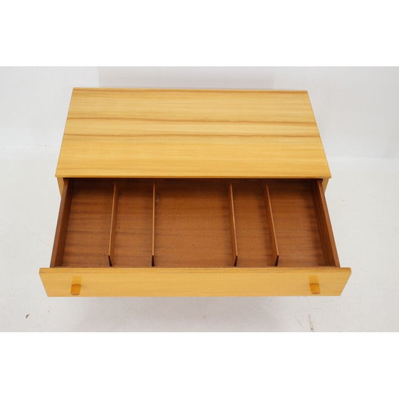 Image 1 of Paire de commodes en bouleau, Tchécoslovaquie 1970