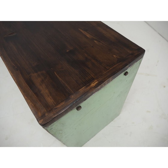 Image 1 of Etagères basses industrielles vintage, 1960