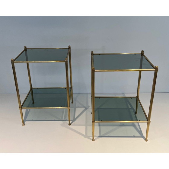 Image 1 of Paire de tables d'appoint en laiton et plateaux en verre fumé, France 1970