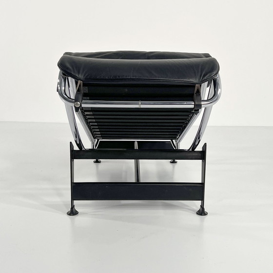 Image 1 of Chaise longue Lc4 noire de Le Corbusier pour Cassina, 1970S