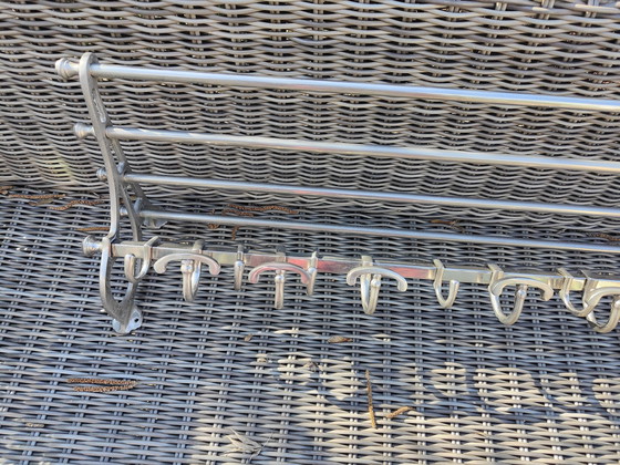 Image 1 of Porte-manteau train en métal grand sans défaut