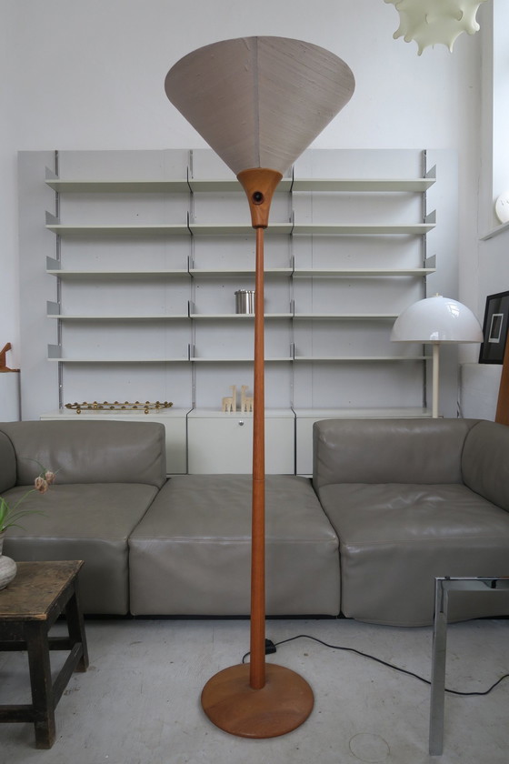 Image 1 of Rare lampadaire en teck de Dyrlund, Danemark, 70S