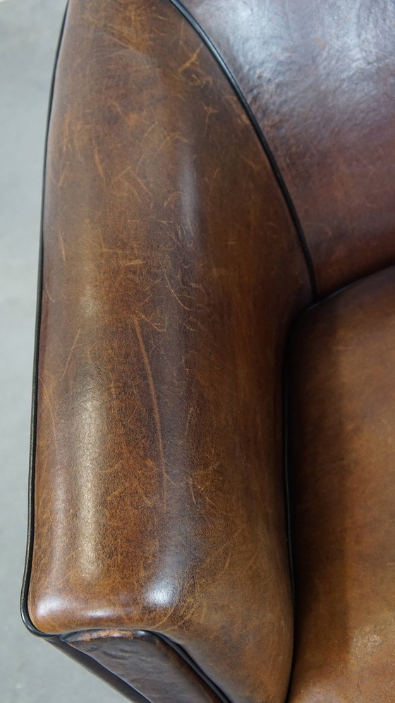 Image 1 of Fauteuil club en cuir de mouton foncé