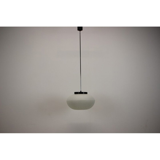 Image 1 of Lampe suspendue vintage en verre et métal pour Napako, Tchécoslovaquie 1960