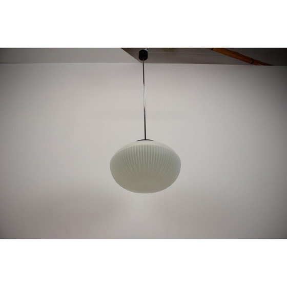 Image 1 of Lampe suspendue vintage en verre et métal pour Napako, Tchécoslovaquie 1960
