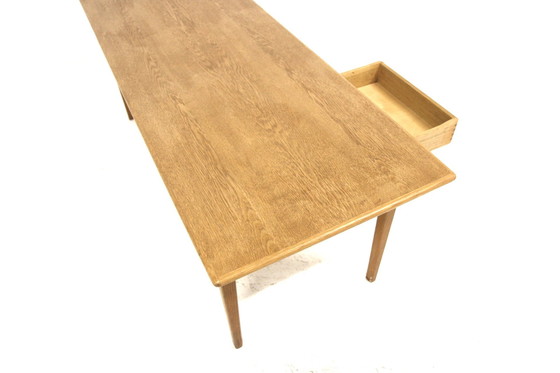 Image 1 of  Table Basse Scandinave En Chêne, Suède 1960 