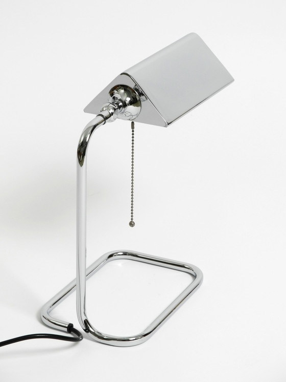 Image 1 of Grande lampe de table chromée originale des années 1980 par Florian Schulz