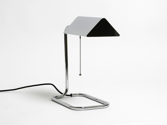 Image 1 of Grande lampe de table chromée originale des années 1980 par Florian Schulz