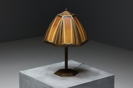 Image 1 of Lampe de table en bronze de l'école d'Amsterdam, Pays-Bas, années 1920