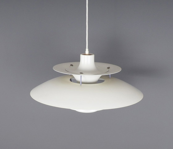 Image 1 of Lampe suspendue Ph5 de Louis Poulsen, blanc, 1970S