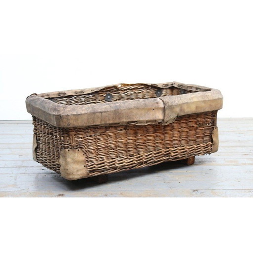 Boîte à panier vintage militaire britannique estampillée "Crown E.R 1952".