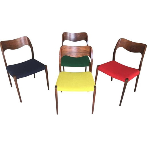 Ensemble de 4 chaises scandinaves vintage en bois de rose, 1950