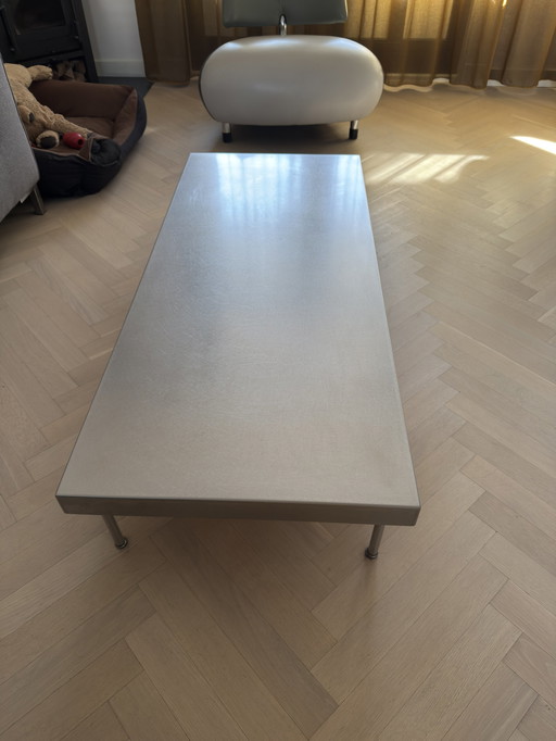 Table basse Harvink en acier inoxydable : Modèle bas