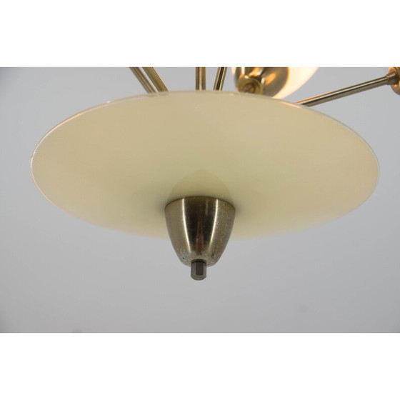 Image 1 of Lustre vintage en laiton et verre par Kamenicky Senov, Tchécoslovaquie 1950