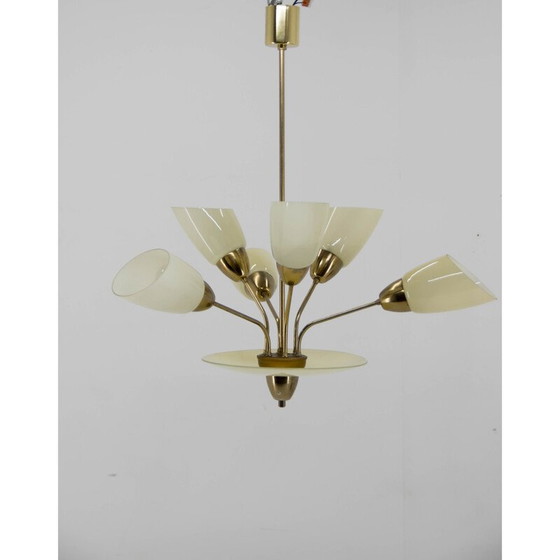 Image 1 of Lustre vintage en laiton et verre par Kamenicky Senov, Tchécoslovaquie 1950