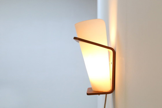Image 1 of Applique Nx 41 de Louis Kalff pour Philips en contreplaqué de teck courbé, 1959