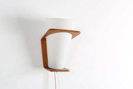 Image 1 of Applique Nx 41 de Louis Kalff pour Philips en contreplaqué de teck courbé, 1959