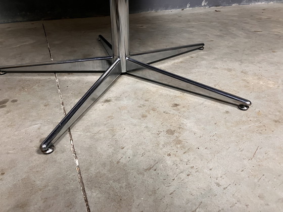 Image 1 of Table de salle à manger vintage Pieds en étoile chromés ronds