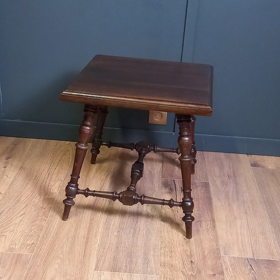 Image 1 of Table d'appoint William & Mary