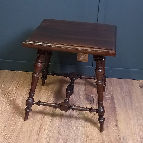 Image 1 of Table d'appoint William & Mary