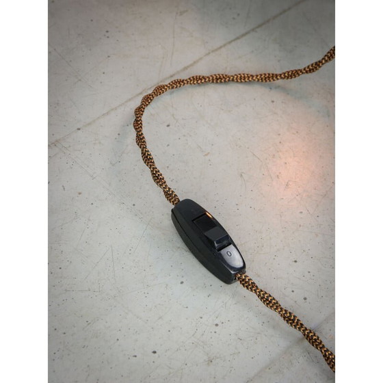 Image 1 of Lampe de table italienne du Mid Century en laiton et opaline