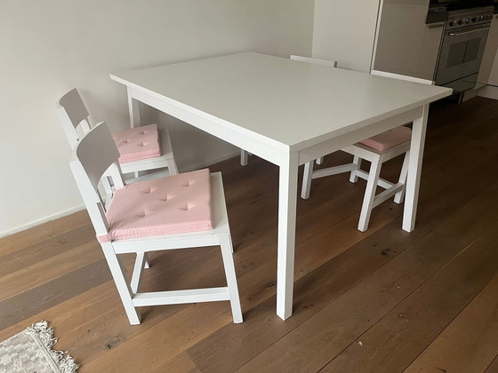 Image 1 of Atelier Van Lieshout - Moooi Shaker 4 Chaises + Table