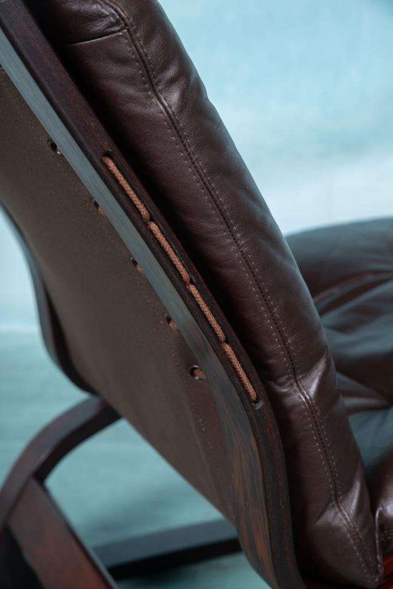 Image 1 of Fauteuil vintage en cuir et contreplaqué 60s, chaise design nordique