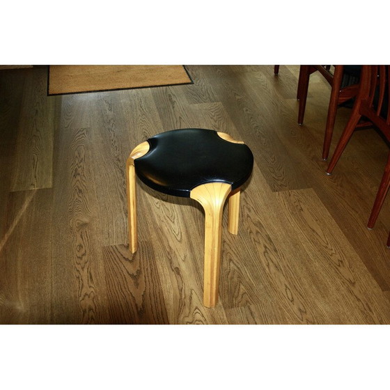 Image 1 of Tabouret vintage en bouleau et cuir par Alvar Aalto pour Artek, 1960