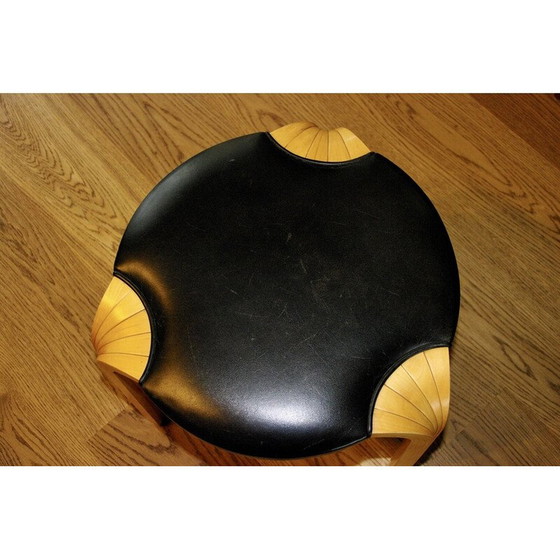 Image 1 of Tabouret vintage en bouleau et cuir par Alvar Aalto pour Artek, 1960