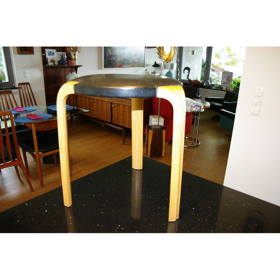 Image 1 of Tabouret vintage en bouleau et cuir par Alvar Aalto pour Artek, 1960