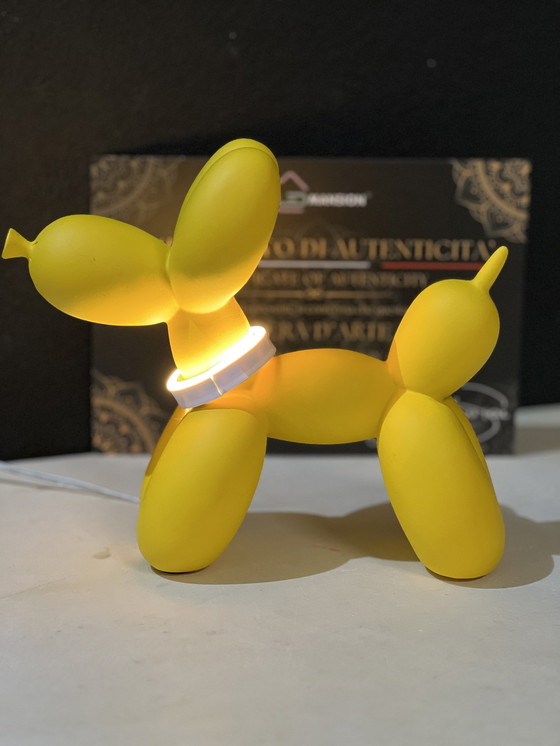 Image 1 of Chien Ballon Jaune Anneau Lampe Led Décoration Maison
