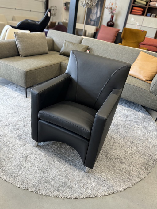 Leolux Dolcinea Fauteuil en cuir noir