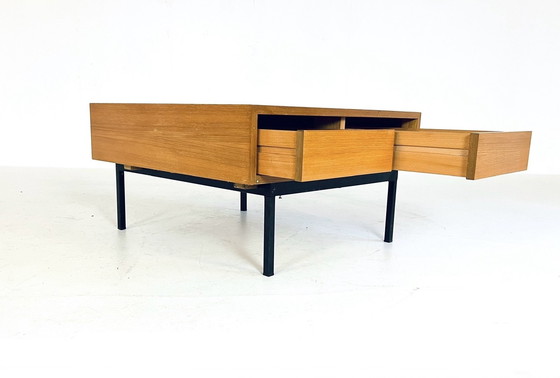 Image 1 of Table basse vintage avec tiroirs