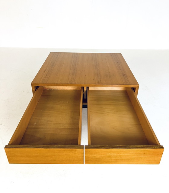 Image 1 of Table basse vintage avec tiroirs