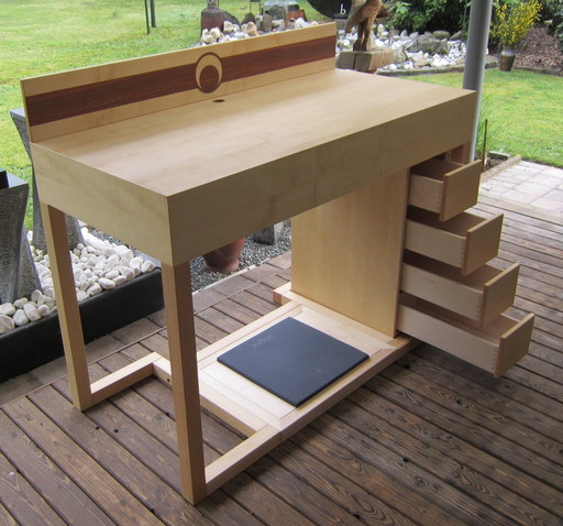 Bureau debout en bois massif avec tapis "Kybun" Démarrer le travail ergonomique