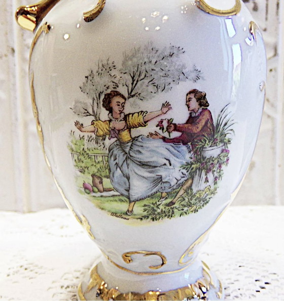 Image 1 of Vase / Soliflore En Porcelaine De Limoges Scène Galante Fragonard