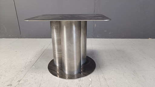 Table d'appoint brutaliste en métal gravé, 1970