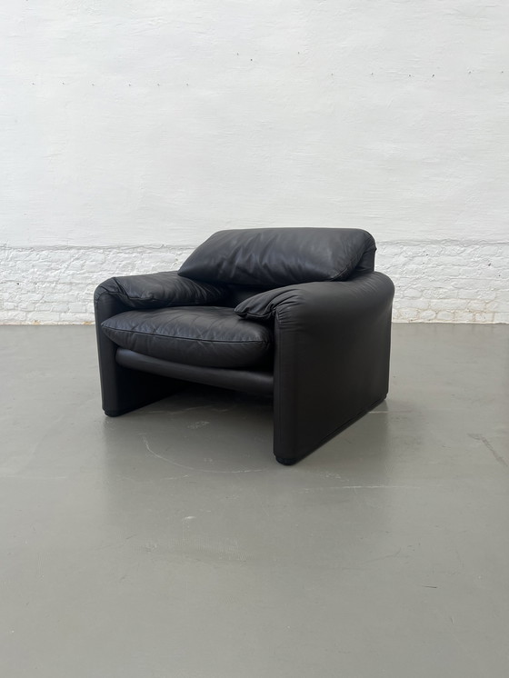 Image 1 of Cassina Maralunga - Fauteuil Par Vico Magistretti