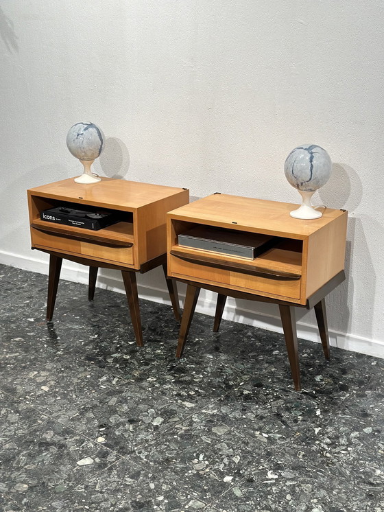 Image 1 of Tables de chevet vintage