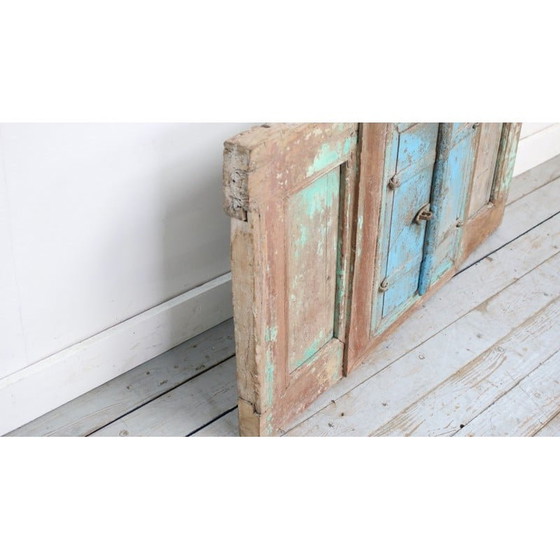 Image 1 of Ensemble de trappes intérieures récupérées d'architecture vintage