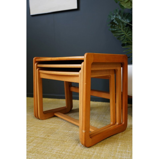 Image 1 of Tables gigognes suédoises en teck pâle du Mid Century